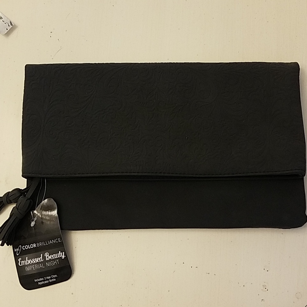 Gray zippered clutch